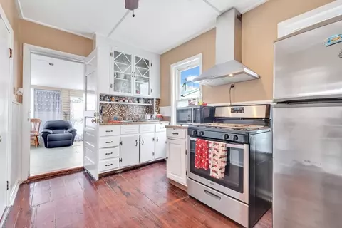 50 Warner St, Gloucester, MA 01930 photo 6