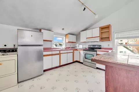 50 Warner St, Gloucester, MA 01930 photo 28