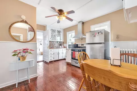 50 Warner St, Gloucester, MA 01930 photo 5