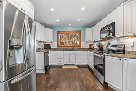 63 Dixon Ave, Dedham, MA 02026 photo 14