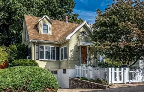 63 Dixon Ave, Dedham, MA 02026 photo 2