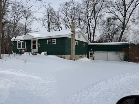 4 Ashley Rd, North Brookfield, MA 01535