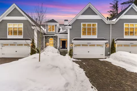 20 Robert Dr #20, Andover, MA 01810