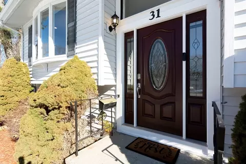 31 Spring Ln, Sharon, MA 02067 photo 4