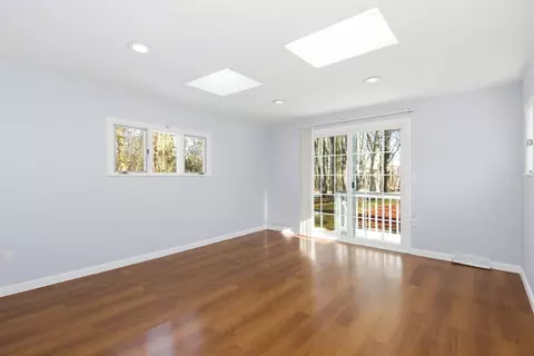 31 Spring Ln, Sharon, MA 02067 photo 12