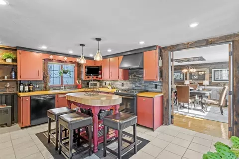 Kitchen - 64 W Main St, Georgetown, MA 01833 photo 4 of 4