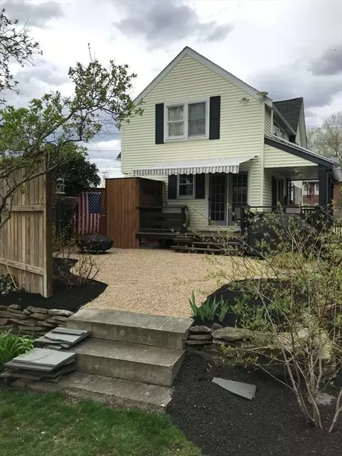 Exterior - 64 W Main St, Georgetown, MA 01833 photo 5 of 9