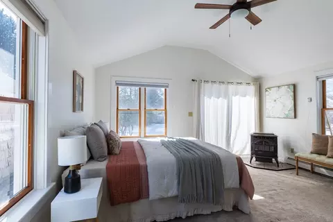 40 Clark St, Easthampton, MA 01027 photo 10