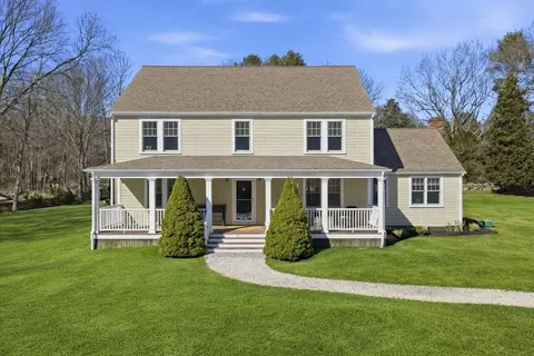 24 Ridge Hill Rd, Scituate, MA 02066