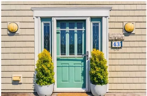43 Maple Ave, Nahant, MA 01908