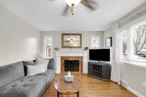 38 Northway Dr, Springfield, MA 01119 photo 14