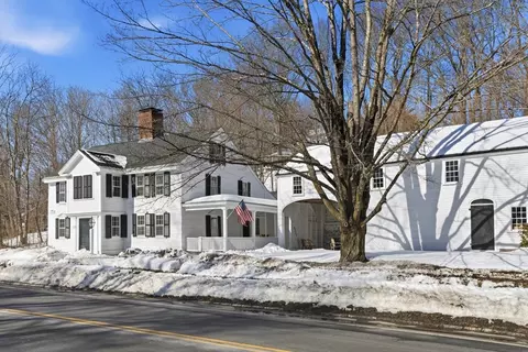 105 Lexington Rd, Concord, MA 01742