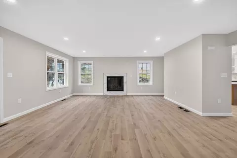 65 Ormonde Rd, Methuen, MA 01844 photo 8