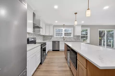 65 Ormonde Rd, Methuen, MA 01844 photo 3