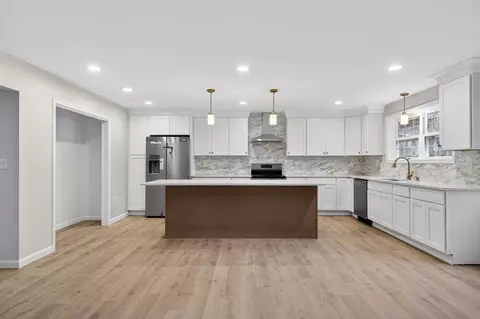 65 Ormonde Rd, Methuen, MA 01844 photo 2