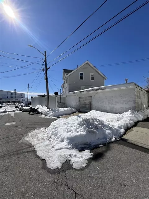 1768 Pleasant St, Fall River, MA 02723 photo 4