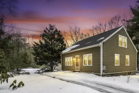 300 W Main St, Hopkinton, MA 01748