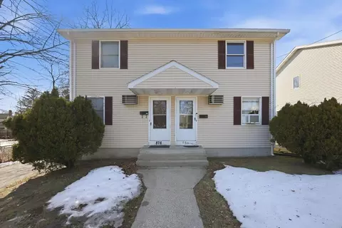 878-880 Saint James Ave, Springfield, MA 01104