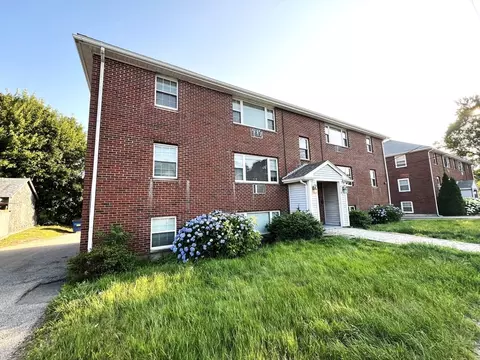 479 Sea St #2, Quincy, MA 02169