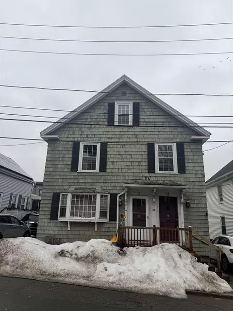 82 Flint St, Salem, MA 01970