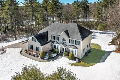 67 Mohawk Path, Holliston, MA 01746 photo 2