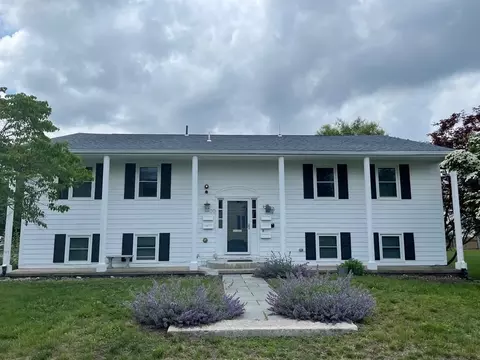 30 Elmwood Park, Quincy, MA 02171