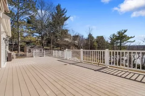 Exterior - 7 Blacksmith Way, Saugus, MA 01906 photo 4 of 7