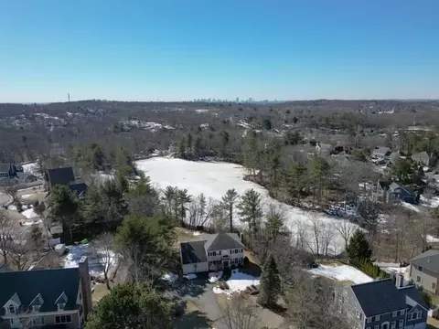 View/Area - 7 Blacksmith Way, Saugus, MA 01906 photo 2 of 4