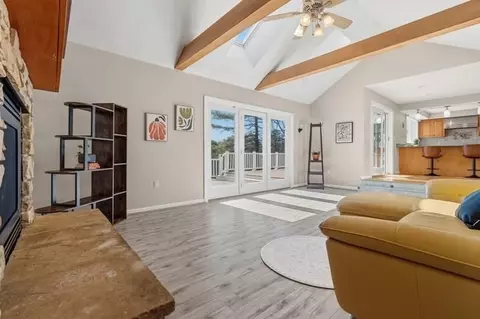 Living - 7 Blacksmith Way, Saugus, MA 01906 photo 2 of 4