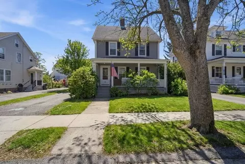 42 Lawler St, Holyoke, MA 01040