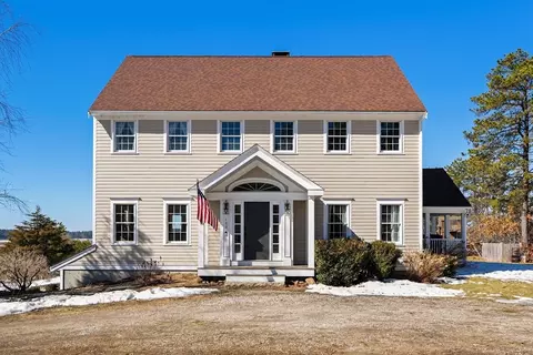 Exterior - 102 Maple Springs Rd, Wareham, MA 02571 photo 2 of 7
