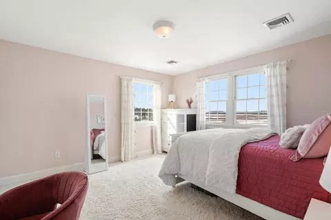Bedroom - 102 Maple Springs Rd, Wareham, MA 02571 photo 3 of 7