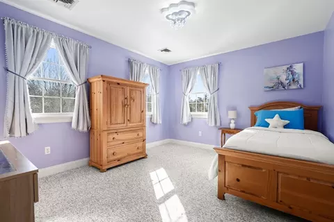 Bedroom - 102 Maple Springs Rd, Wareham, MA 02571 photo 5 of 7
