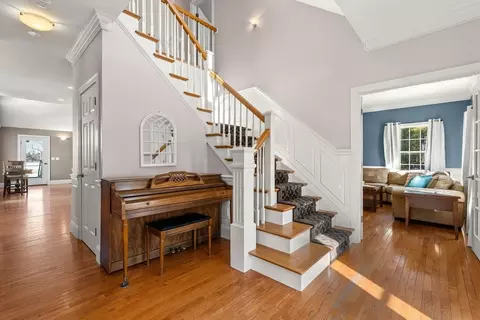 Entry Way - 102 Maple Springs Rd, Wareham, MA 02571 photo 2 of 3
