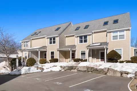 74 Hammond Pl #74, Woburn, MA 01801