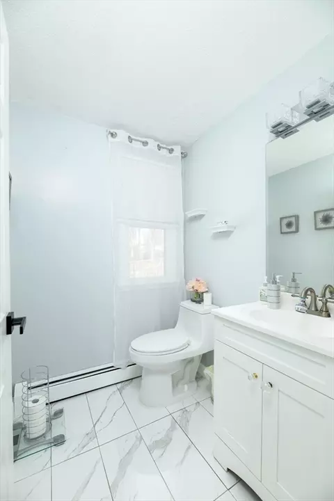 Bath - 16 Vincent Cir, Worcester, MA 01604 photo 1 of 2