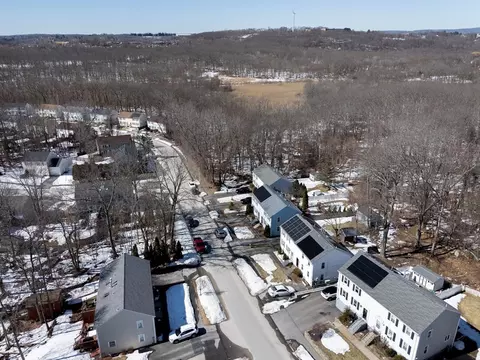 View/Area - 16 Vincent Cir, Worcester, MA 01604 photo 2 of 2