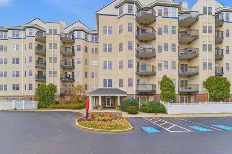 10 Seaport Dr #2311, Quincy, MA 02171
