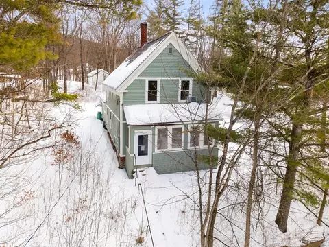 30 Cottage St, Orange, MA 01364 photo 31