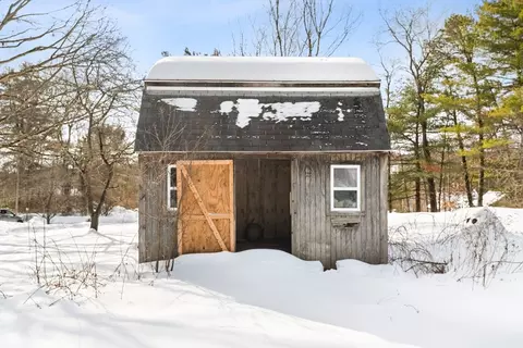 30 Cottage St, Orange, MA 01364 photo 28