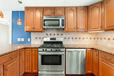 30 Cottage St, Orange, MA 01364 photo 5