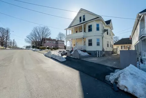 100 Union St, North Andover, MA 01845