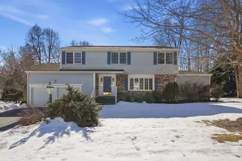 26 Monroe St, Shrewsbury, MA 01545
