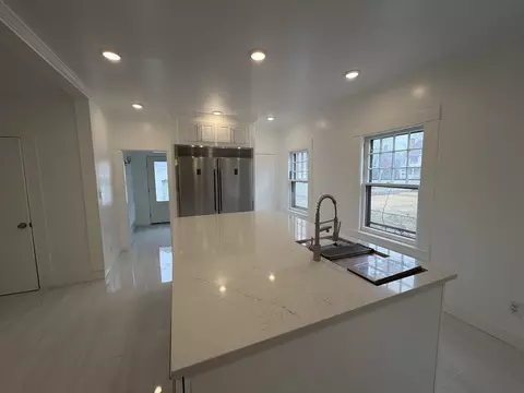 Kitchen - 194 Sumner Ave, Springfield, MA 01108 photo 6 of 7