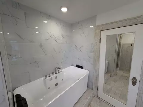 Bath - 194 Sumner Ave, Springfield, MA 01108 photo 6 of 8