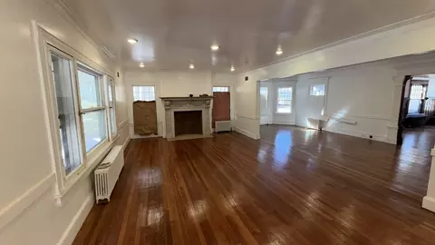 Living - 194 Sumner Ave, Springfield, MA 01108 photo 2 of 7