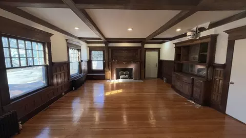 Living - 194 Sumner Ave, Springfield, MA 01108 photo 1 of 7