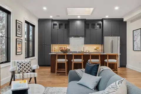 34 Vinton St #PH4, Boston, MA 02127