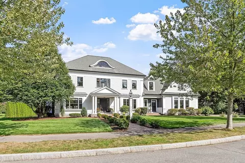 3 Wisteria Ln, Lexington, MA 02420