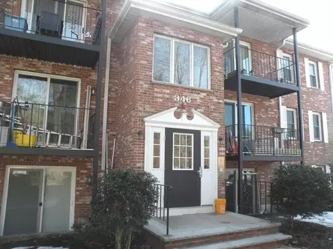 346 Neponset St #F, Canton, MA 02021